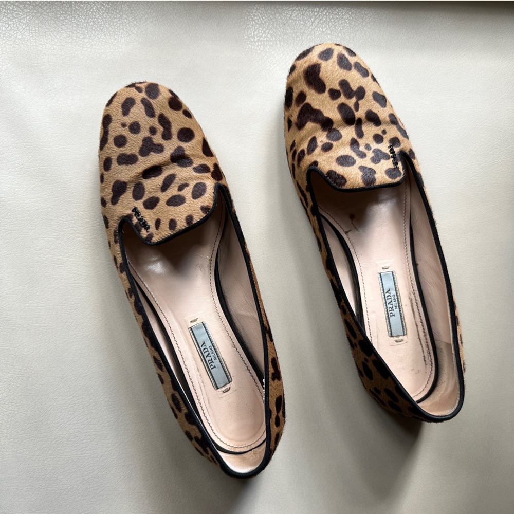 Prada 8.5 loafers animal print